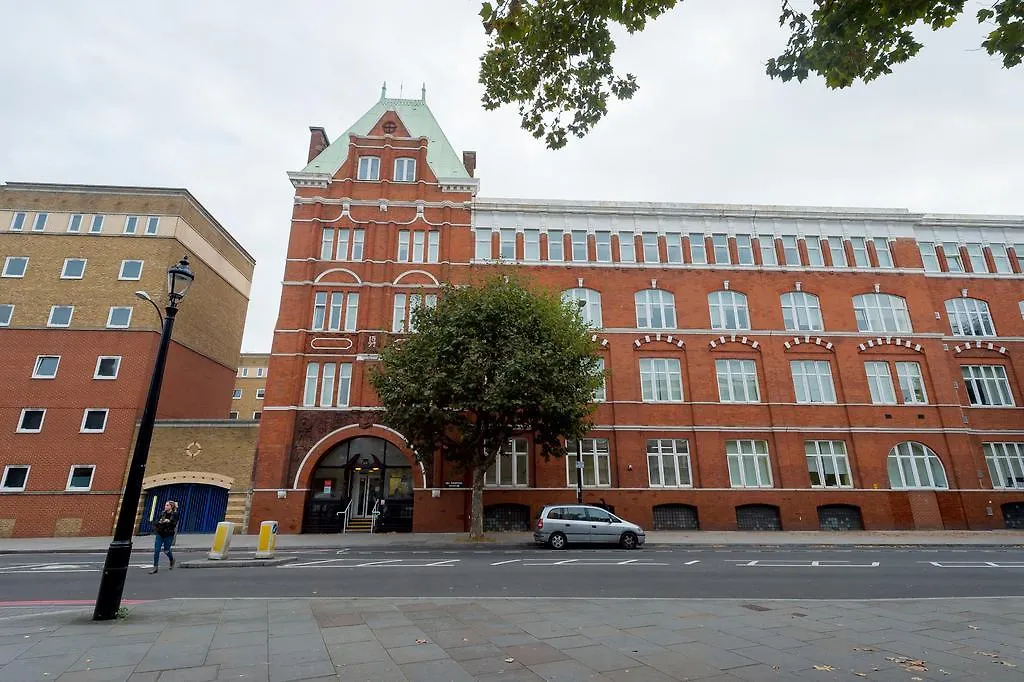 Great Dover Street Apartments location
